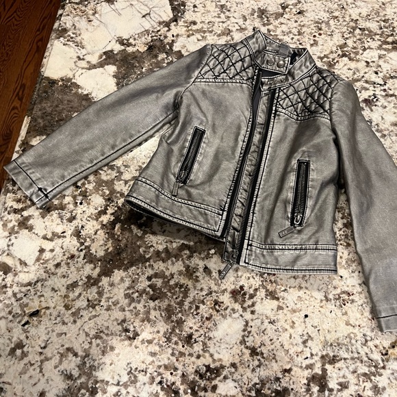 Stunning 3pommes faux-leather moto quilted metallic jacket, size 2/3 98cm - Picture 9 of 9